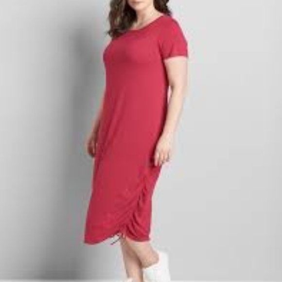 Lane Bryant Short-Sleeve Ruched-Side Midi Dress - Picture 2 of 6